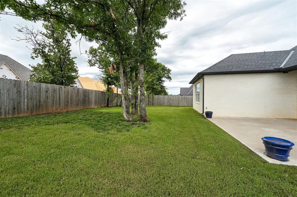 Photo 44 — 3916 Stone Hill Lane, Edmond, OK 73034