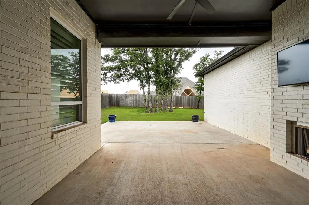 Photo 46 — 3916 Stone Hill Lane, Edmond, OK 73034