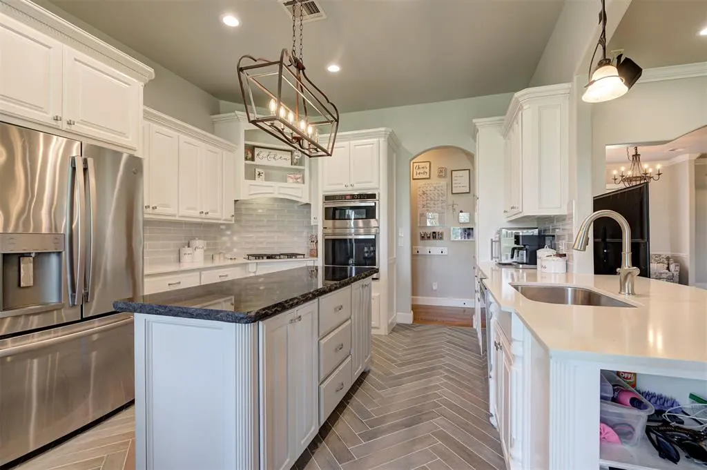Photo 11 — 7916 Dove Crossing Drive, Edmond, OK 73034
