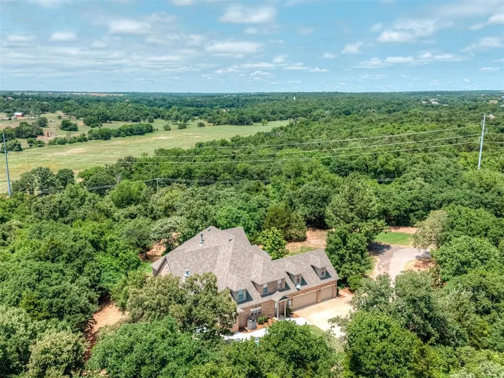 Photo 44 — 4001 Braxton Way, Edmond, OK 73034