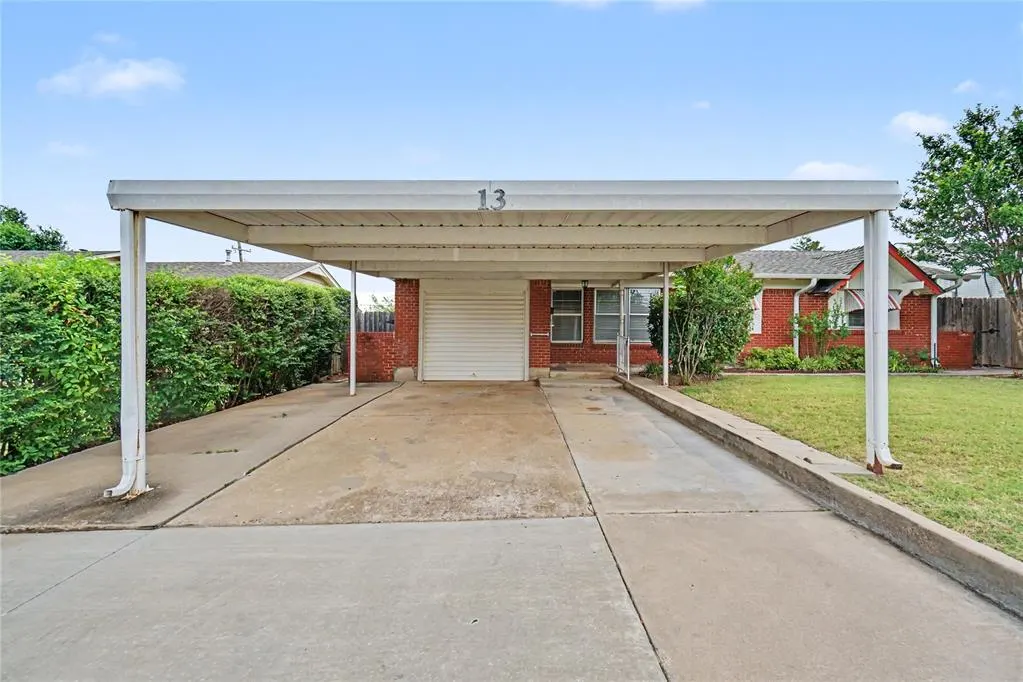 Photo 3 — 13 NW 53rd Street, Lawton, OK 73505