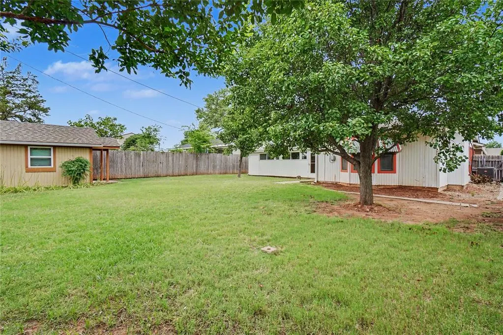 Photo 32 — 13 NW 53rd Street, Lawton, OK 73505