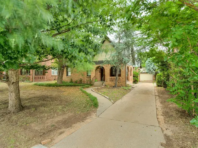 Front exterior — 2421 19th Street, Oklahoma City, OK 73107