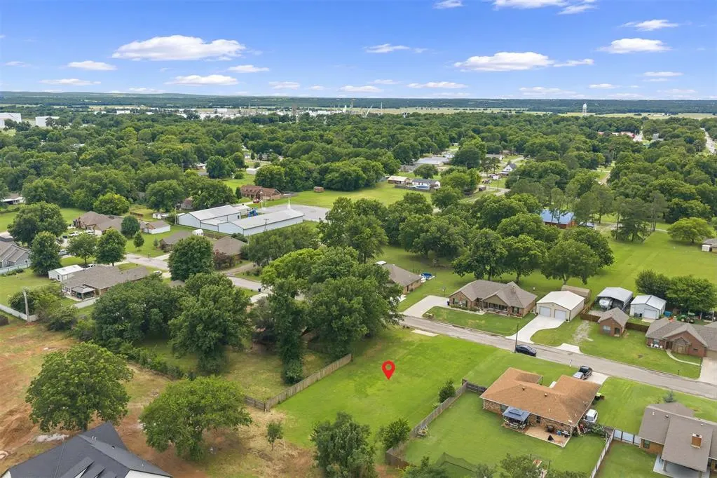 Photo 9 — 1331 Alvera Lane, Wynnewood, OK 73098