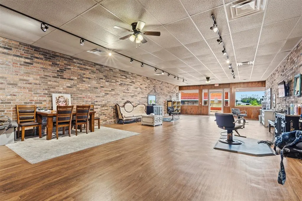 Photo 16 — 115 N Dean A McGee, Wynnewood, OK 73098