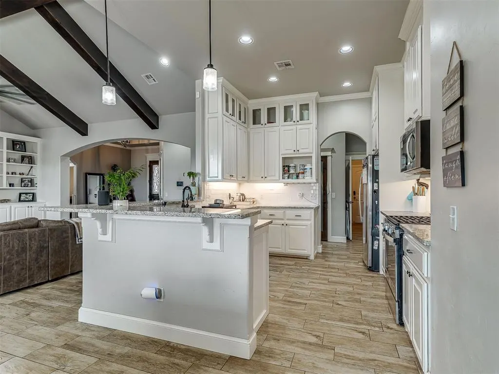 Photo 9 — 2269 Barrington Drive, Blanchard, OK 73010