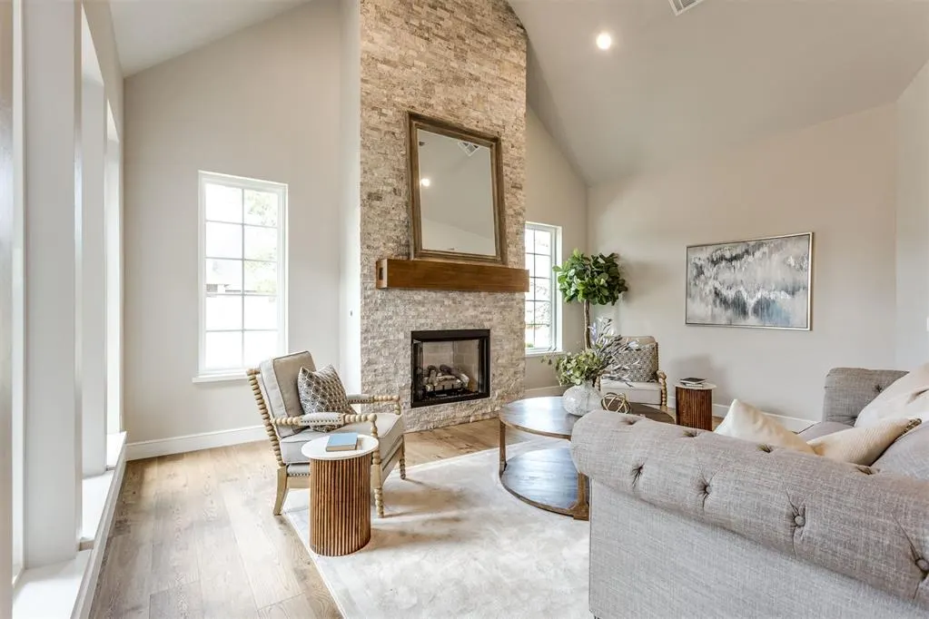 Photo 14 — 10701 Servon Drive, Oklahoma City, OK 73170