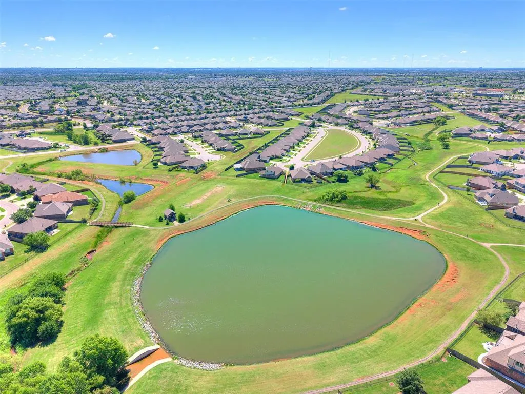 Photo 31 — 18404 Scarborough Drive, Edmond, OK 73012