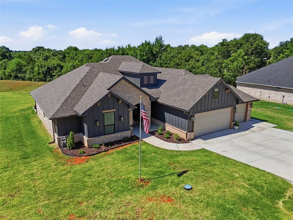 Photo 2 — 2740 NW 26th Terrace, Newcastle, OK 73065