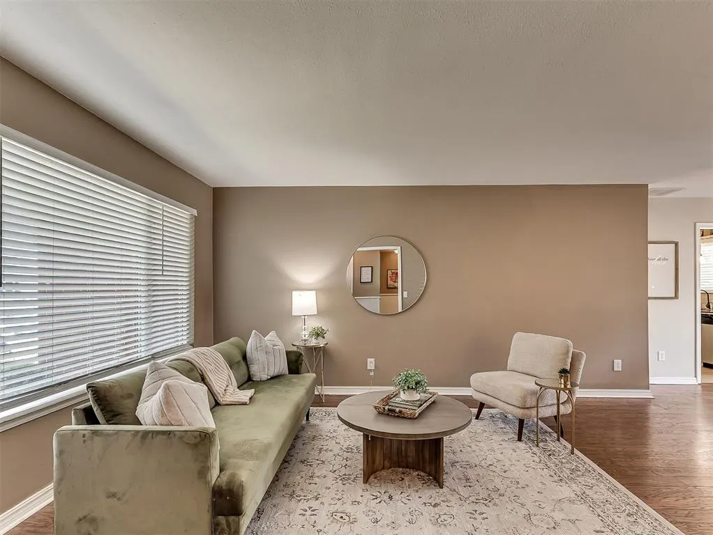 Photo 8 — 6524 N Grove Avenue, Oklahoma City, OK 73132