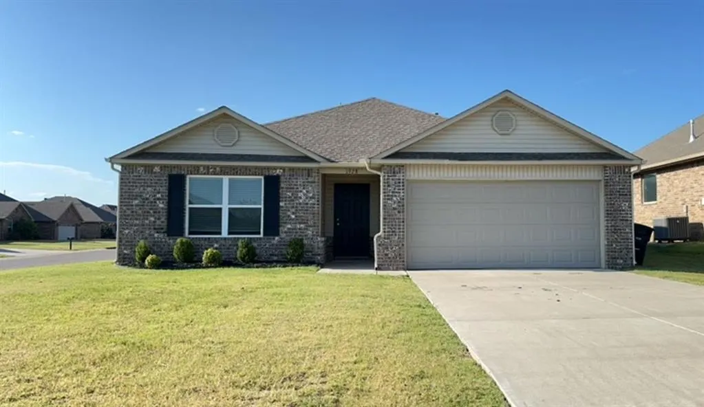 Front exterior — 1928 Timberdale Drive, Shawnee, OK 74804