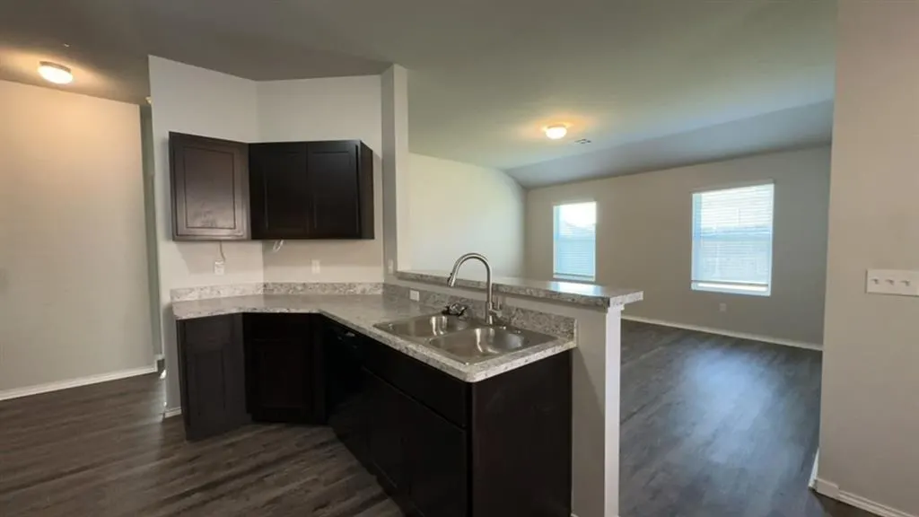 Photo 6 — 1928 Timberdale Drive, Shawnee, OK 74804