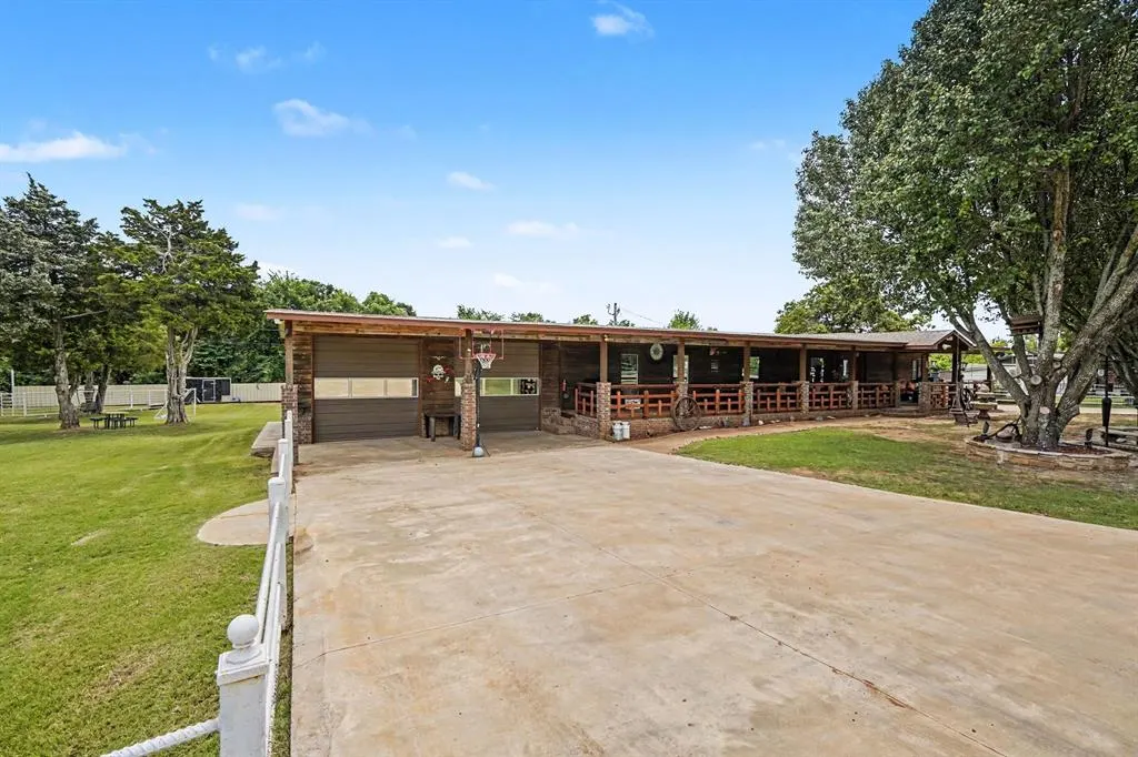 Photo 9 — 108 Woodland Drive, Edmond, OK 73025