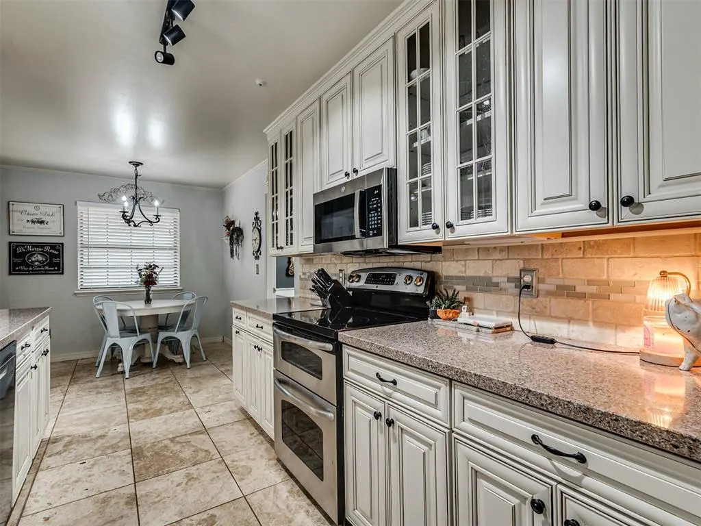 Photo 15 — 3833 NW 65th Street, Oklahoma City, OK 73116