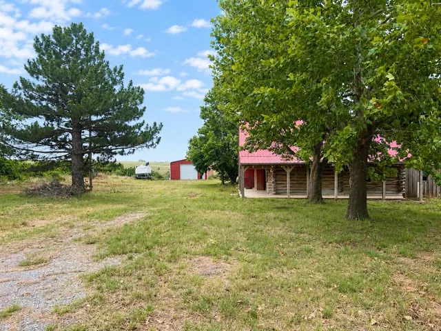 Photo 3 — 2091 County Road 1300, Blanchard, OK 73010