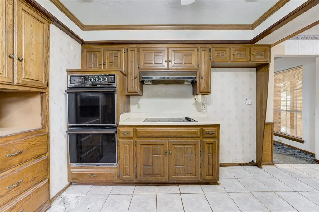 Photo 17 — 2301 S Manor Road, Yukon, OK 73099