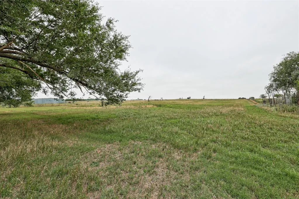 Photo 42 — 2301 S Manor Road, Yukon, OK 73099