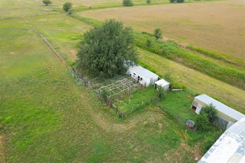 Photo 43 — 2301 S Manor Road, Yukon, OK 73099