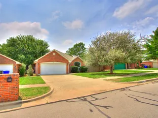 Sold home at 1708 Hazelwood Drive