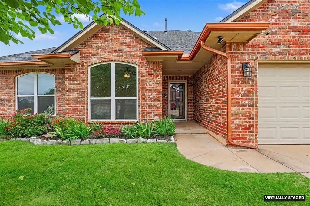Photo 2 — 11365 Leslie Beachler Lane, Oklahoma City, OK 73130
