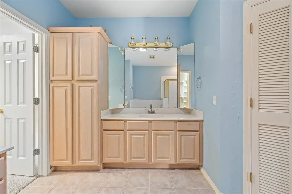 Photo 17 — 1920 NW 160th Place, Edmond, OK 73013