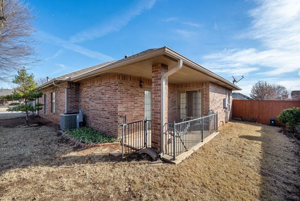 Photo 24 — 1920 NW 160th Place, Edmond, OK 73013