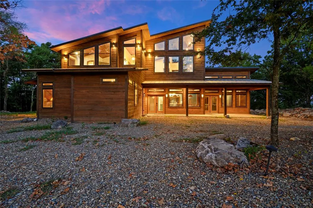 Photo 8 — 429 Woodland Bluff Trail, Broken Bow, OK 74728