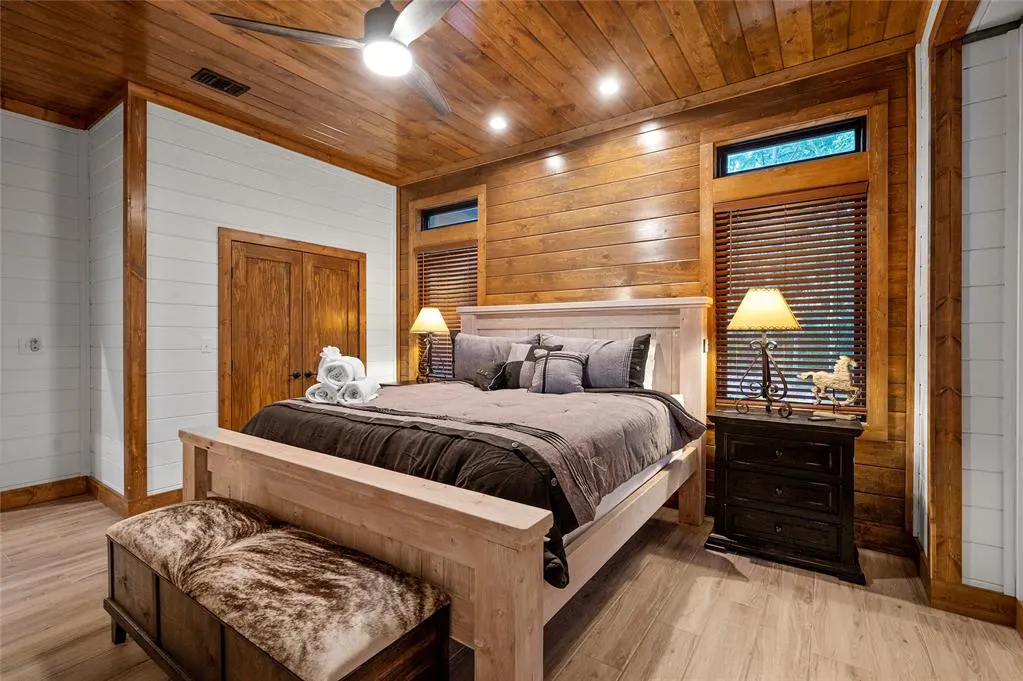 Photo 22 — 429 Woodland Bluff Trail, Broken Bow, OK 74728