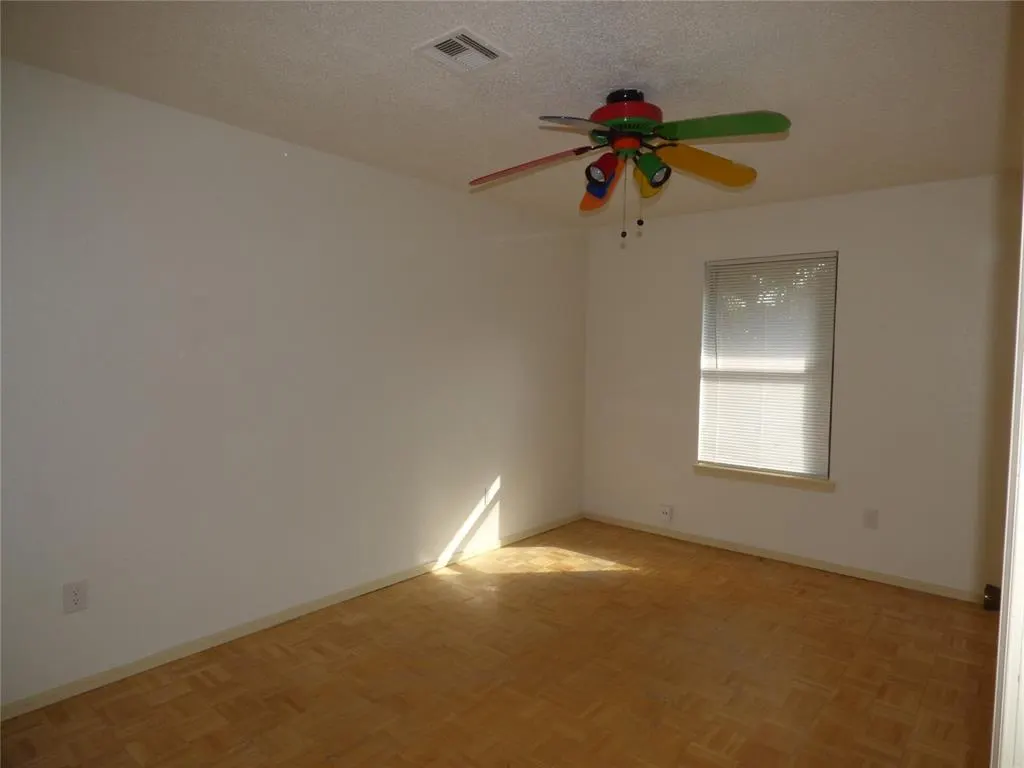 Photo 15 — 1008 Tall Oaks Drive, Midwest City, OK 73110