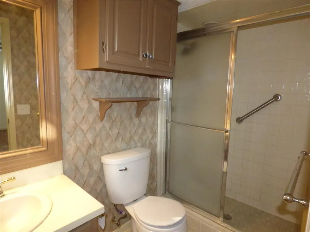 Photo 18 — 1008 Tall Oaks Drive, Midwest City, OK 73110