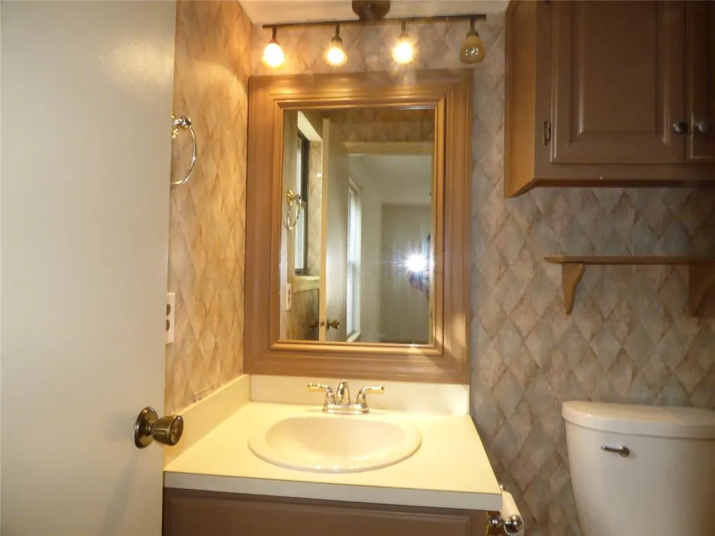 Photo 19 — 1008 Tall Oaks Drive, Midwest City, OK 73110