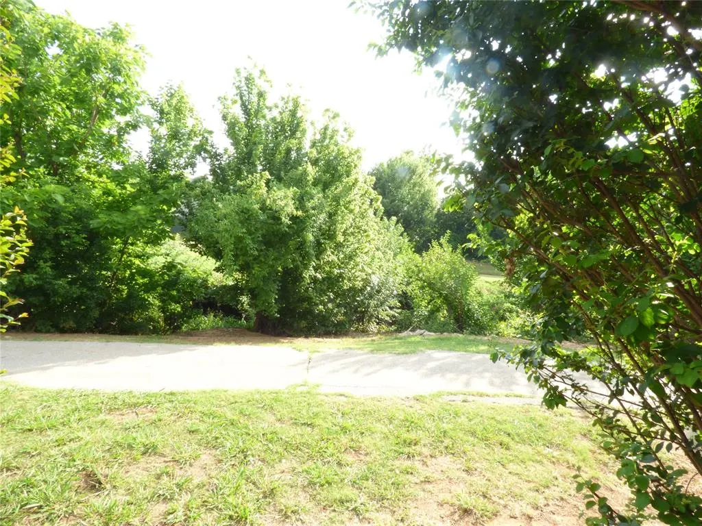 Photo 28 — 1008 Tall Oaks Drive, Midwest City, OK 73110