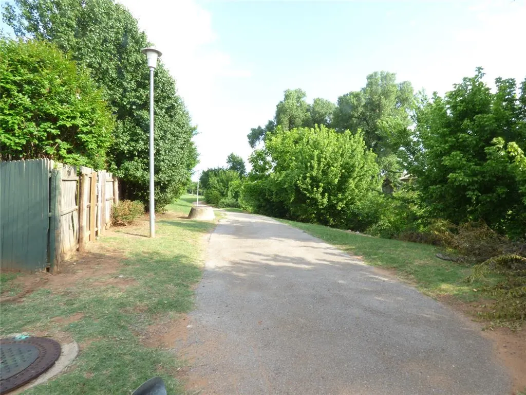 Photo 29 — 1008 Tall Oaks Drive, Midwest City, OK 73110