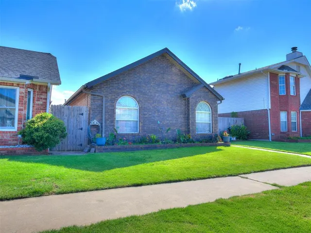 Photo 3 — 1508 Westmore Drive, Oklahoma City, OK 73170