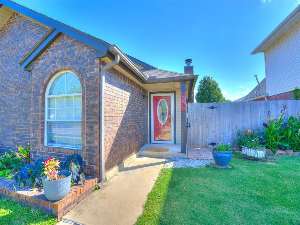 Photo 5 — 1508 Westmore Drive, Oklahoma City, OK 73170