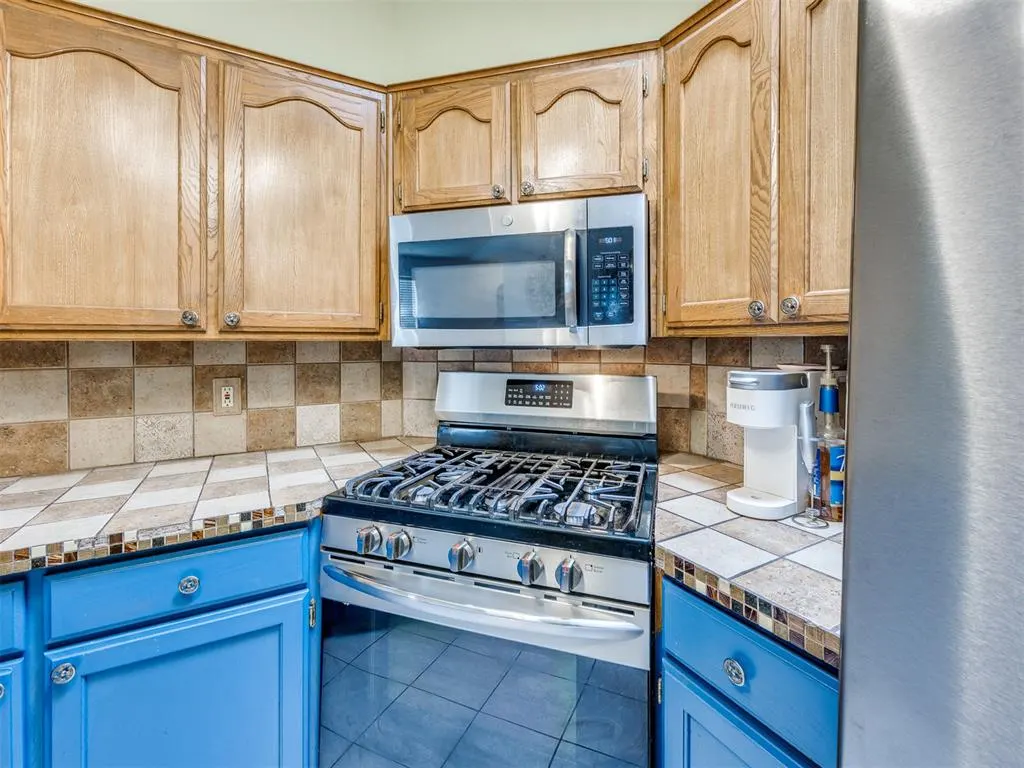 Photo 12 — 1508 Westmore Drive, Oklahoma City, OK 73170