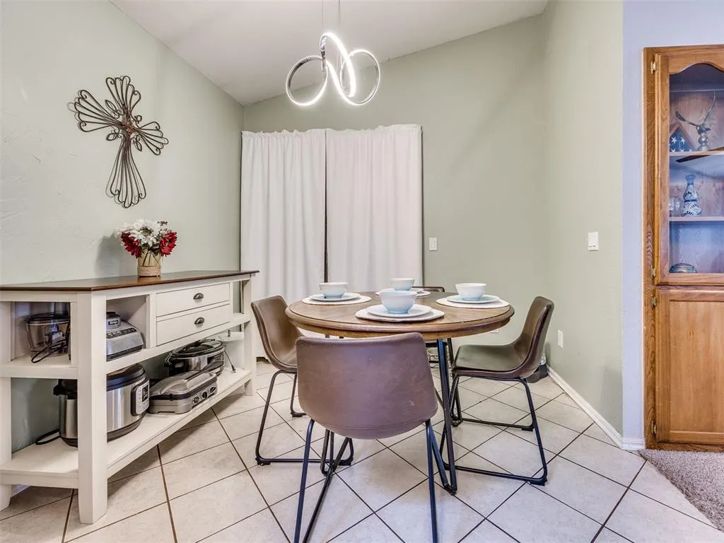 Photo 14 — 1508 Westmore Drive, Oklahoma City, OK 73170