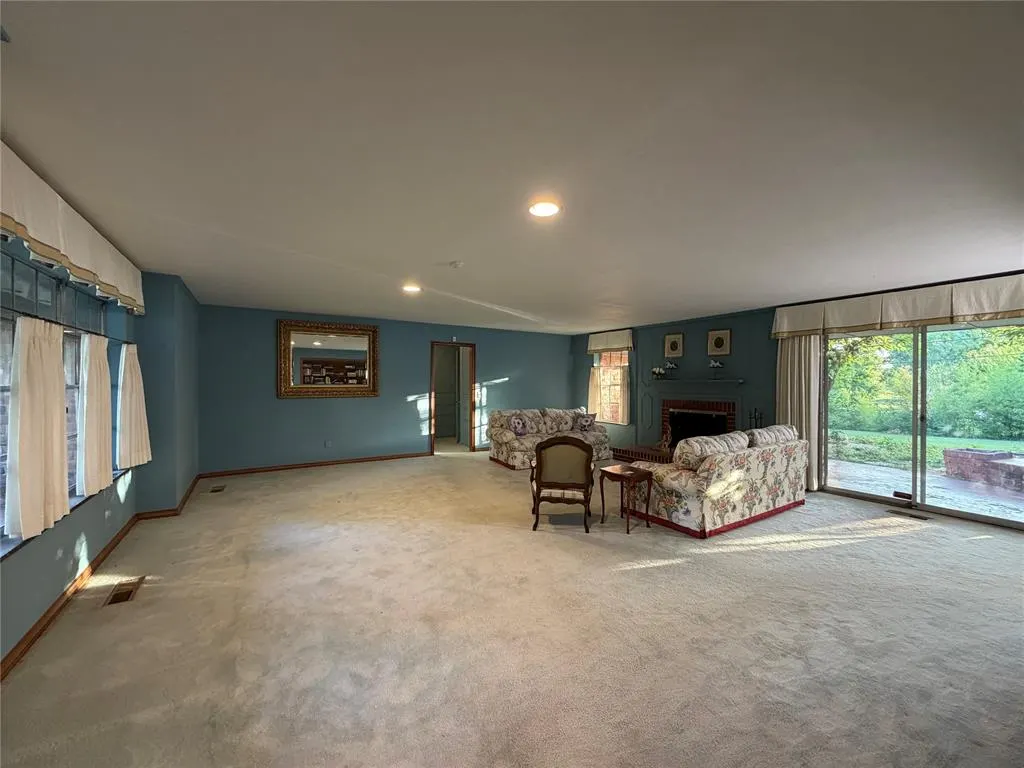 Photo 4 — 6201 N Barnes Avenue, Oklahoma City, OK 73112