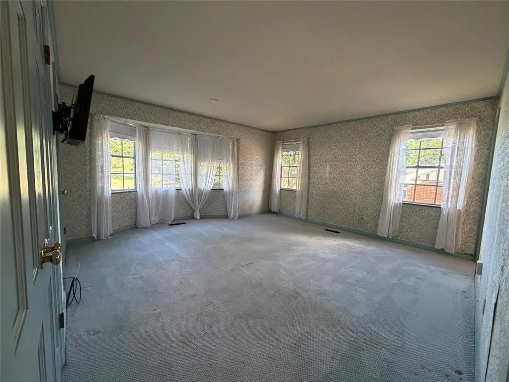 Photo 12 — 6201 N Barnes Avenue, Oklahoma City, OK 73112