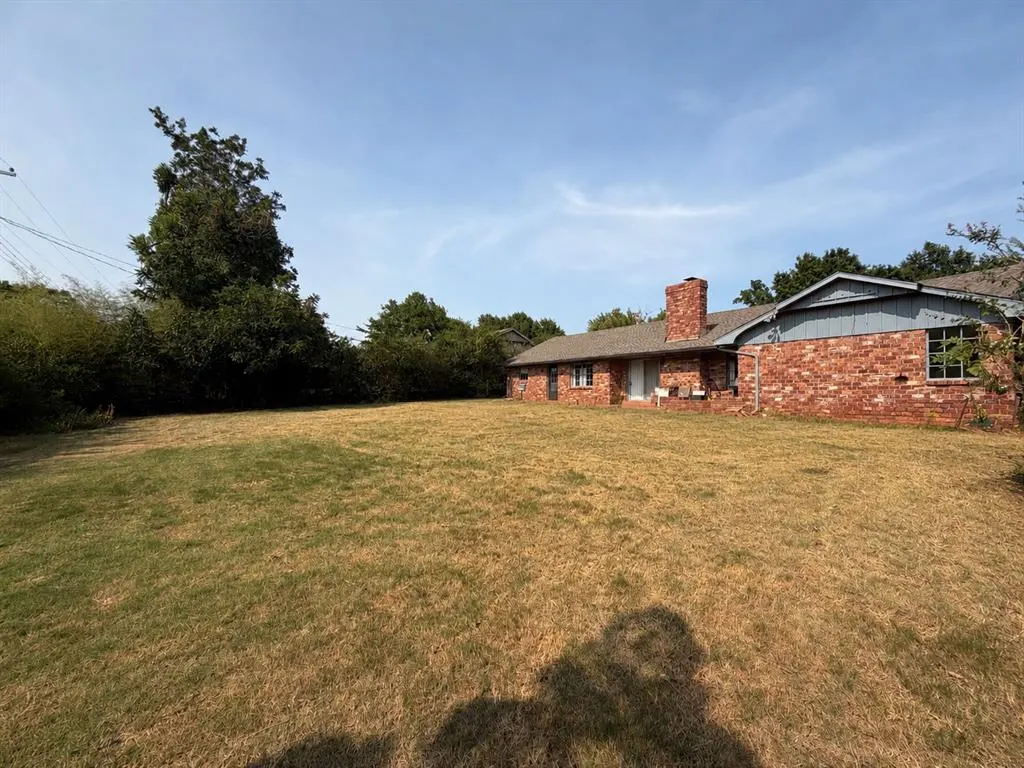 Photo 17 — 6201 N Barnes Avenue, Oklahoma City, OK 73112