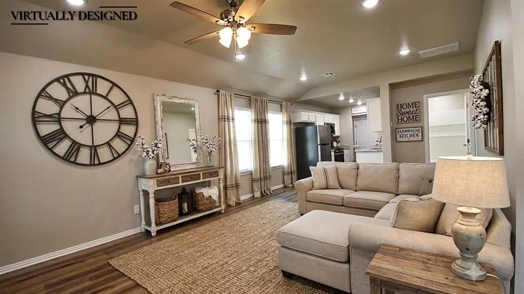 Photo 8 — 833 Elm Street, Seminole, OK 74868