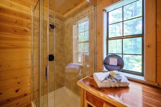 Photo 5 — 1075 Southern Hills Circle, Broken Bow, OK 74728
