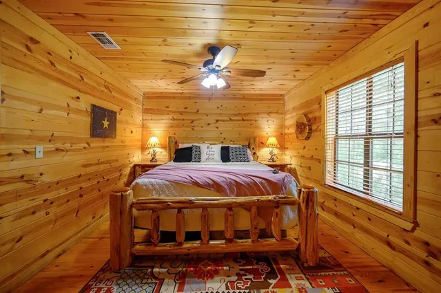 Photo 7 — 1075 Southern Hills Circle, Broken Bow, OK 74728
