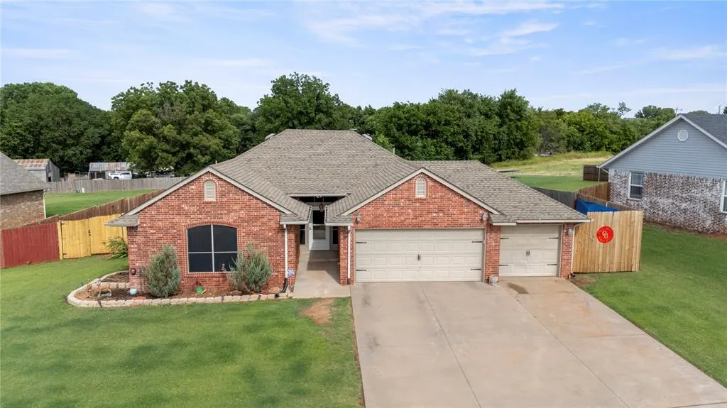 Front exterior — 104 Woody Way, Washington, OK 73093