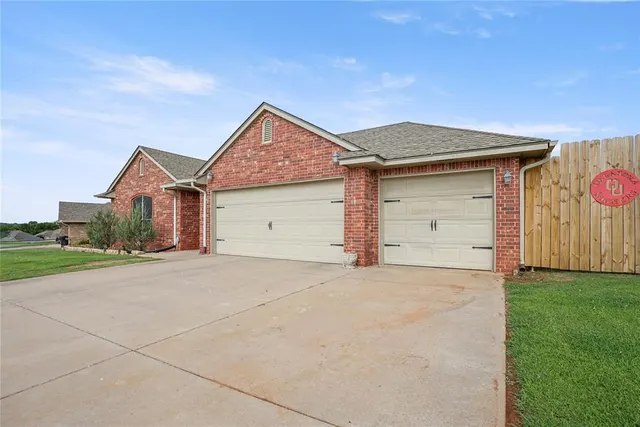 Photo 5 — 104 Woody Way, Washington, OK 73093