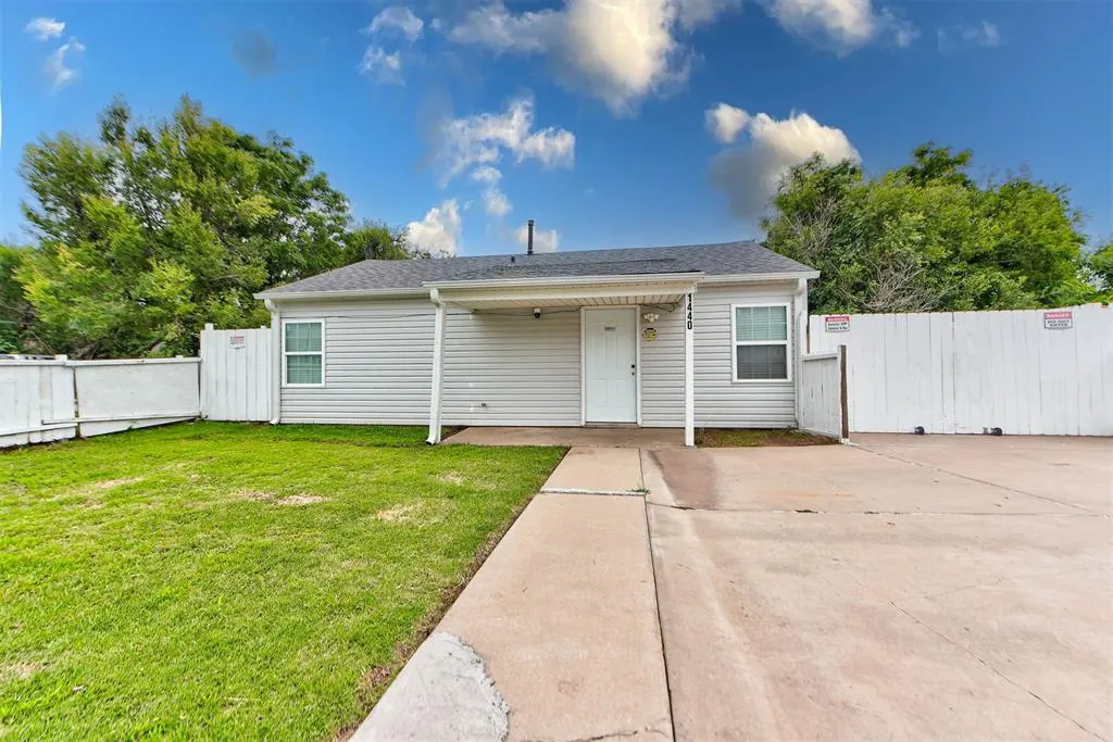 Front exterior — 1440 SW 11th Street, Oklahoma City, OK 73108