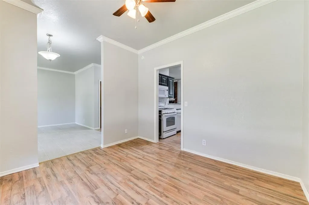 Photo 9 — 1829 Courtney Lane, Edmond, OK 73013
