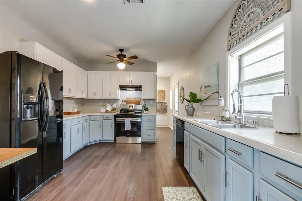 Photo 14 — 214 N Temple Street, Cordell, OK 73632