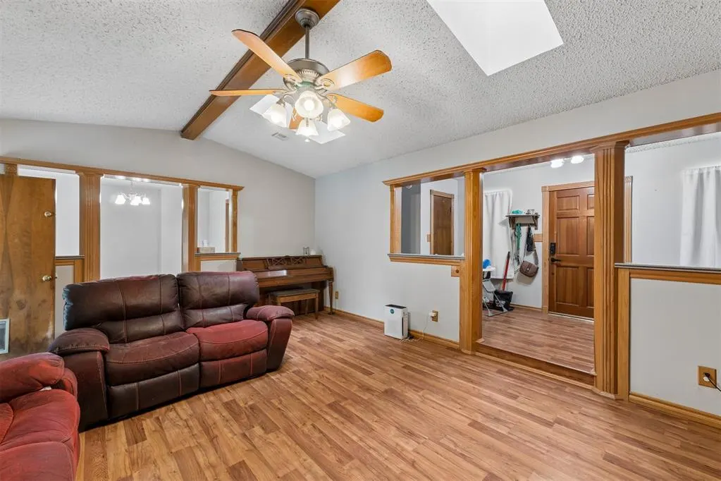 Photo 7 — 1008 W Washington Circle, Tecumseh, OK 74873