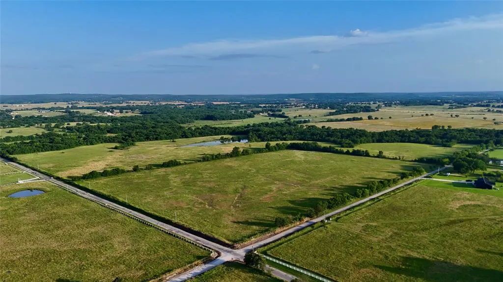 Front exterior — S 231st Street, Mounds, OK 74047